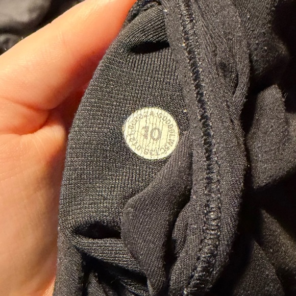 Black Lululemon Align Leggings - Size 10 - 25” inseam - Picture 3 of 3